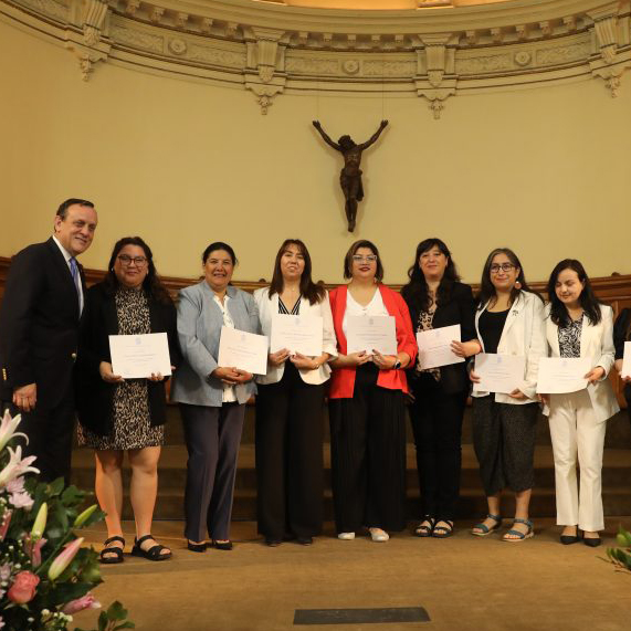 Tres funcionarias de la EPUC premiadas en la Ceremonia de Reconocimiento al Desempeño UC 2022